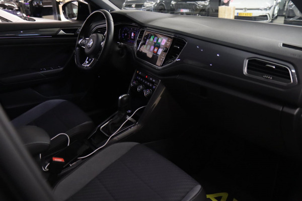 Volkswagen T-Roc 1.5 TSI Style 3X R-LINE/PANO/CARPLAY/BEATS/SFEERVBLINDSPOT/LANEASSIT/VOL