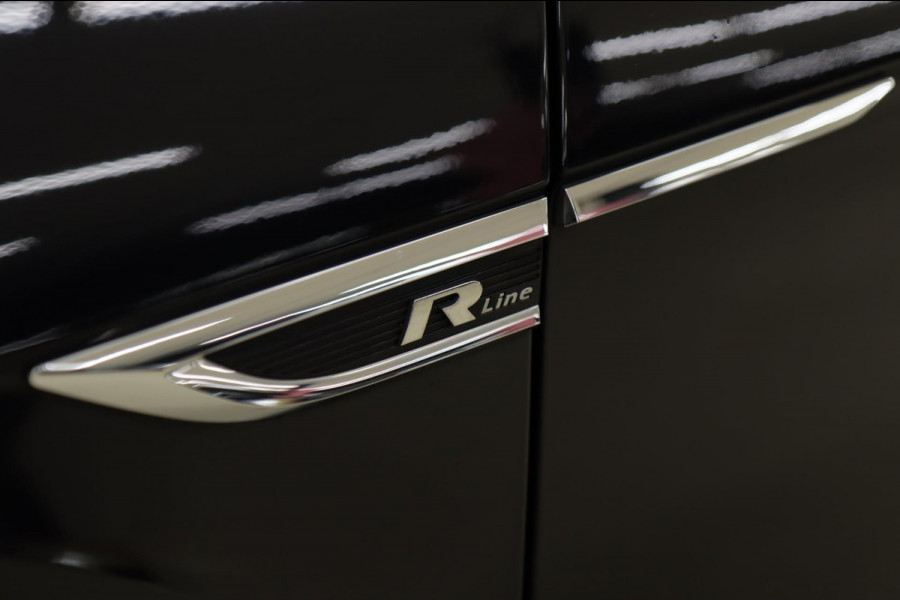 Volkswagen T-Roc 1.5 TSI Style 3X R-LINE/PANO/CARPLAY/BEATS/SFEERVBLINDSPOT/LANEASSIT/VOL