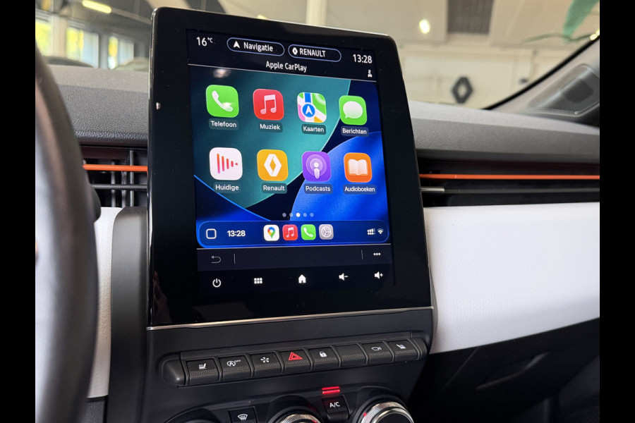 Renault Clio 1.0 TCe 90pk Automaat | Groot Navi | 360 | 17" | PDC V+A | Stoel & stuur verwarming | Keurig nette auto | 4 Nieuwe Banden.