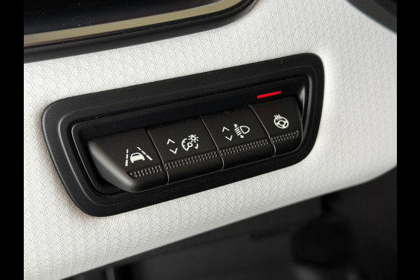 Renault Clio 1.0 TCe 90pk Automaat | Groot Navi | 360 | 17" | PDC V+A | Stoel & stuur verwarming | Keurig nette auto | 4 Nieuwe Banden.