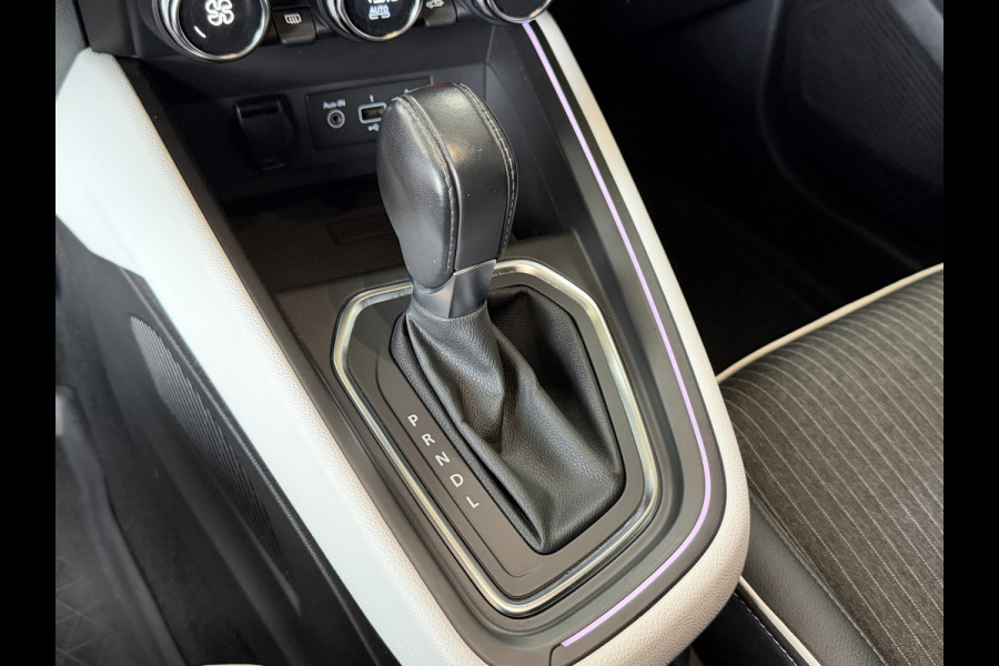 Renault Clio 1.0 TCe 90pk Automaat | Groot Navi | 360 | 17" | PDC V+A | Stoel & stuur verwarming | Keurig nette auto | 4 Nieuwe Banden.