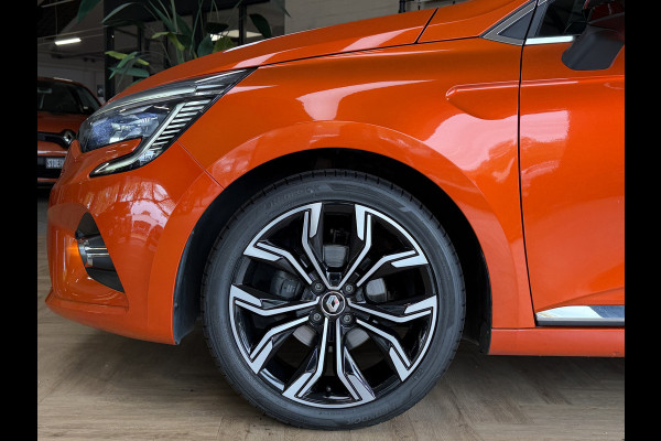 Renault Clio 1.0 TCe 90pk Automaat | Groot Navi | 360 | 17" | PDC V+A | Stoel & stuur verwarming | Keurig nette auto | 4 Nieuwe Banden.