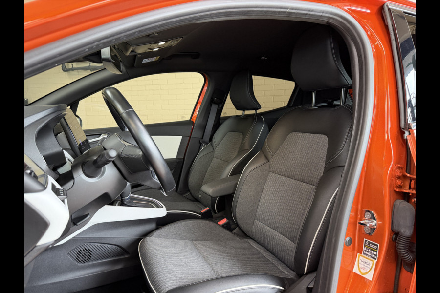 Renault Clio 1.0 TCe 90pk Automaat | Groot Navi | 360 | 17" | PDC V+A | Stoel & stuur verwarming | Keurig nette auto | 4 Nieuwe Banden.