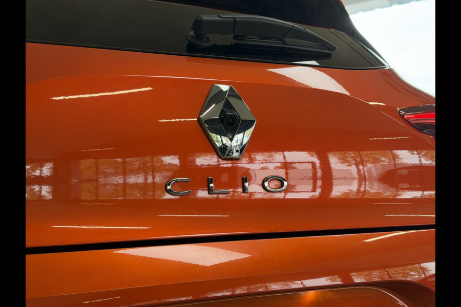 Renault Clio 1.0 TCe 90pk Automaat | Groot Navi | 360 | 17" | PDC V+A | Stoel & stuur verwarming | Keurig nette auto | 4 Nieuwe Banden.