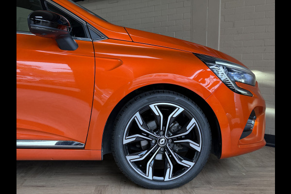 Renault Clio 1.0 TCe 90pk Automaat | Groot Navi | 360 | 17" | PDC V+A | Stoel & stuur verwarming | Keurig nette auto | 4 Nieuwe Banden.