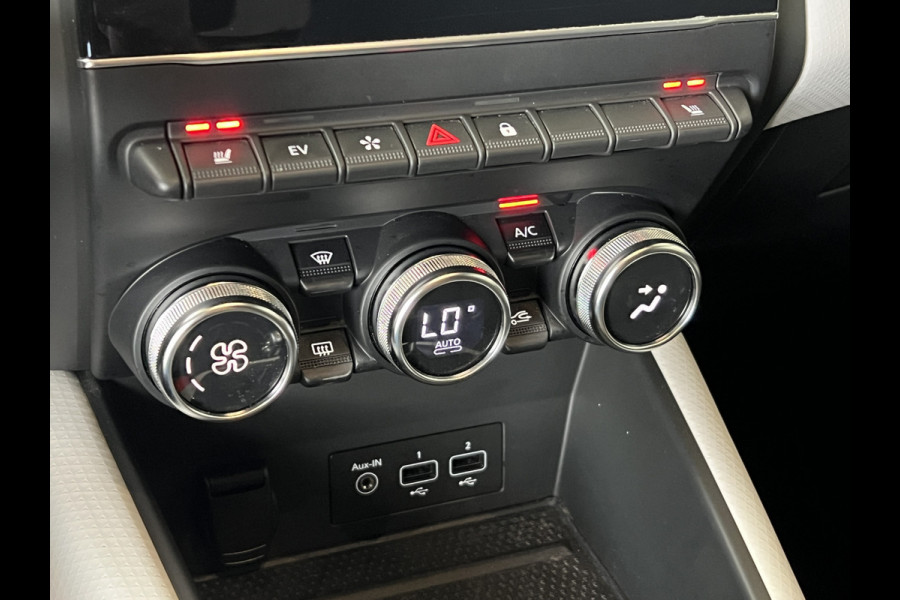 Renault Captur 1.6 E-Tech 160 Edition One | Groot Navi | Bose | Stoel & Stuur verwarming | 17" | PDC V+A | Dealer onderhouden!