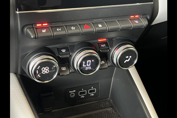 Renault Captur 1.6 E-Tech 160 Edition One | Groot Navi | Bose | Stoel & Stuur verwarming | 17" | PDC V+A | Dealer onderhouden!