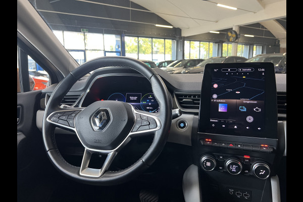 Renault Captur 1.6 E-Tech 160 Edition One | Groot Navi | Bose | Stoel & Stuur verwarming | 17" | PDC V+A | Dealer onderhouden!