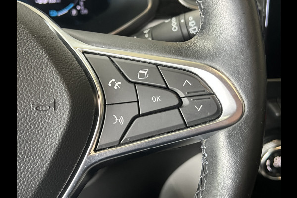 Renault Captur 1.6 E-Tech 160 Edition One | Groot Navi | Bose | Stoel & Stuur verwarming | 17" | PDC V+A | Dealer onderhouden!