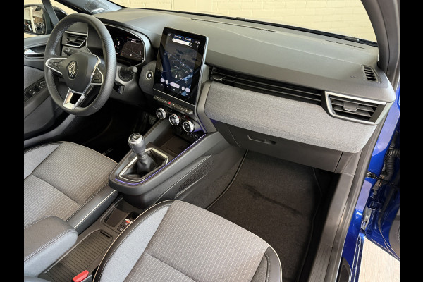 Renault Clio 1.0 TCe 90 PK techno | Groot Navi | Bose | 360 | Stoel & Stuur verwarming | Carplay | Nieuwstaat! Dealer onderhouden.