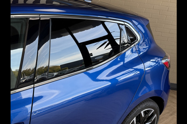 Renault Clio 1.0 TCe 90 PK techno | Groot Navi | Bose | 360 | Stoel & Stuur verwarming | Carplay | Nieuwstaat! Dealer onderhouden.