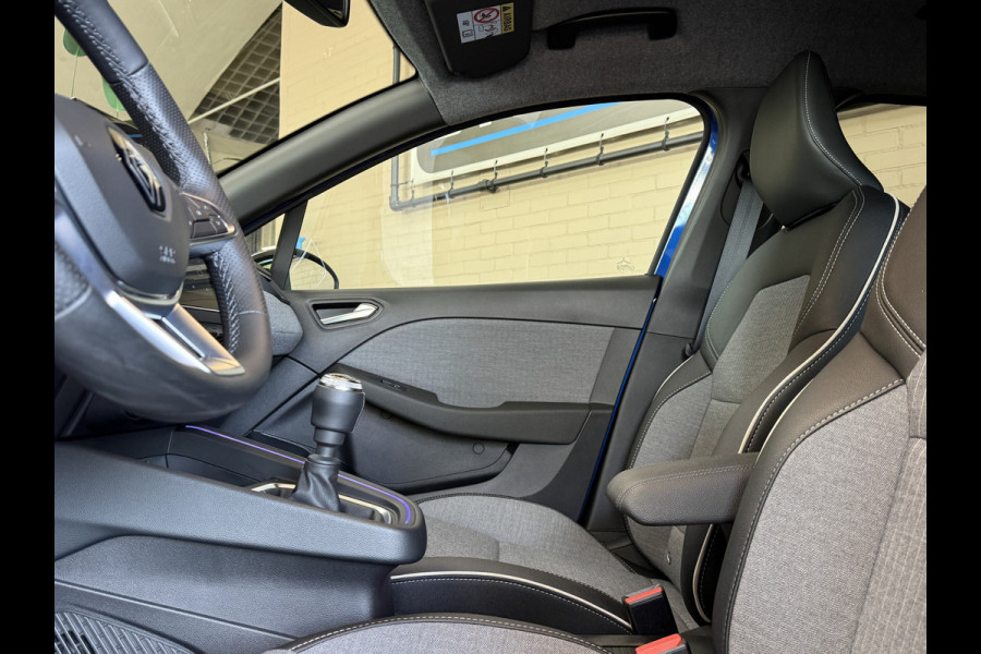 Renault Clio 1.0 TCe 90 PK techno | Groot Navi | Bose | 360 | Stoel & Stuur verwarming | Carplay | Nieuwstaat! Dealer onderhouden.