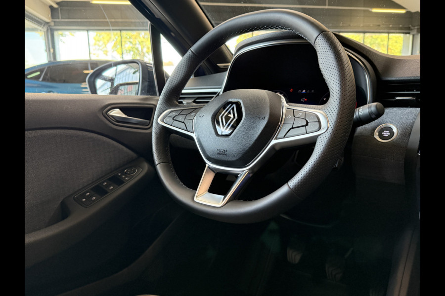 Renault Clio 1.0 TCe 90 PK techno | Groot Navi | Bose | 360 | Stoel & Stuur verwarming | Carplay | Nieuwstaat! Dealer onderhouden.