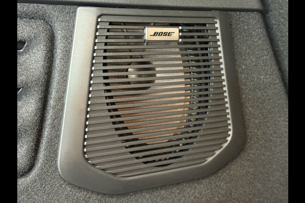 Renault Clio 1.0 TCe 90 PK techno | Groot Navi | Bose | 360 | Stoel & Stuur verwarming | Carplay | Nieuwstaat! Dealer onderhouden.