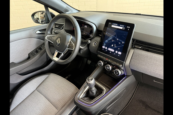 Renault Clio 1.0 TCe 90 PK techno | Groot Navi | Bose | 360 | Stoel & Stuur verwarming | Carplay | Nieuwstaat! Dealer onderhouden.