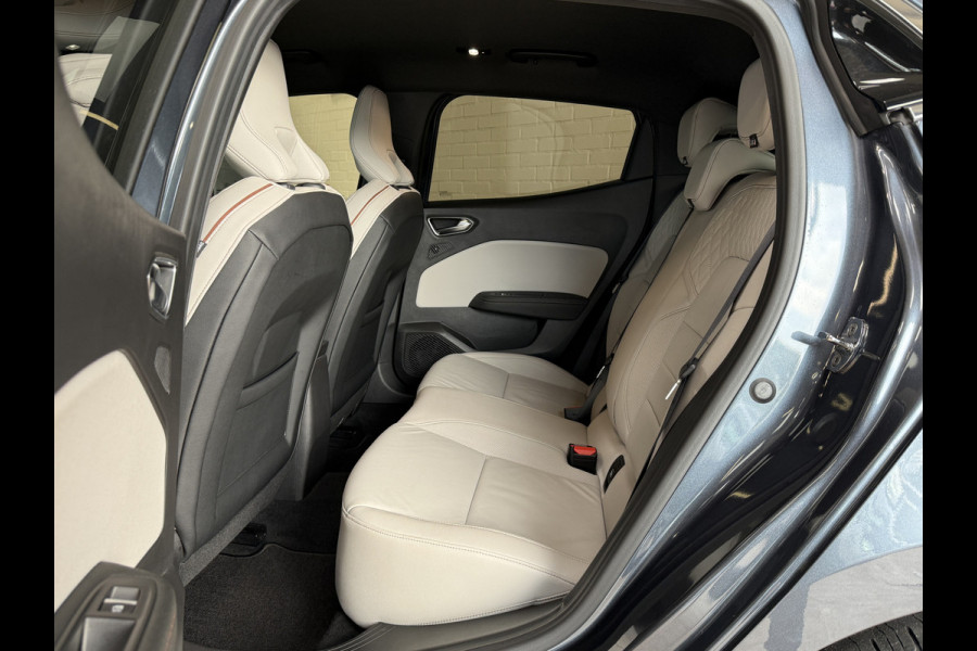 Renault Clio 1.6 E-Tech 140 Initiale Paris | VERKOCHT! Groot Navi | Leer | Bose | 360 | ACC | Blindspot | Volledig Dealer onderhouden!