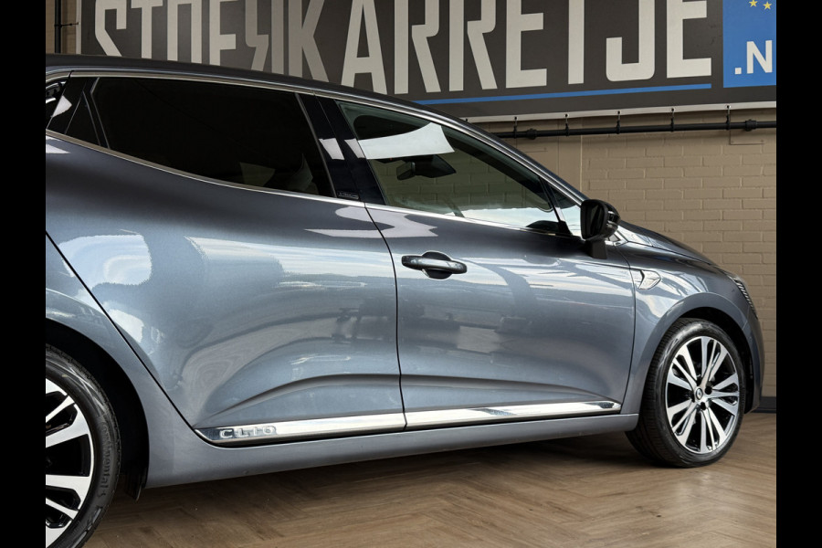 Renault Clio 1.6 E-Tech 140 Initiale Paris | VERKOCHT! Groot Navi | Leer | Bose | 360 | ACC | Blindspot | Volledig Dealer onderhouden!