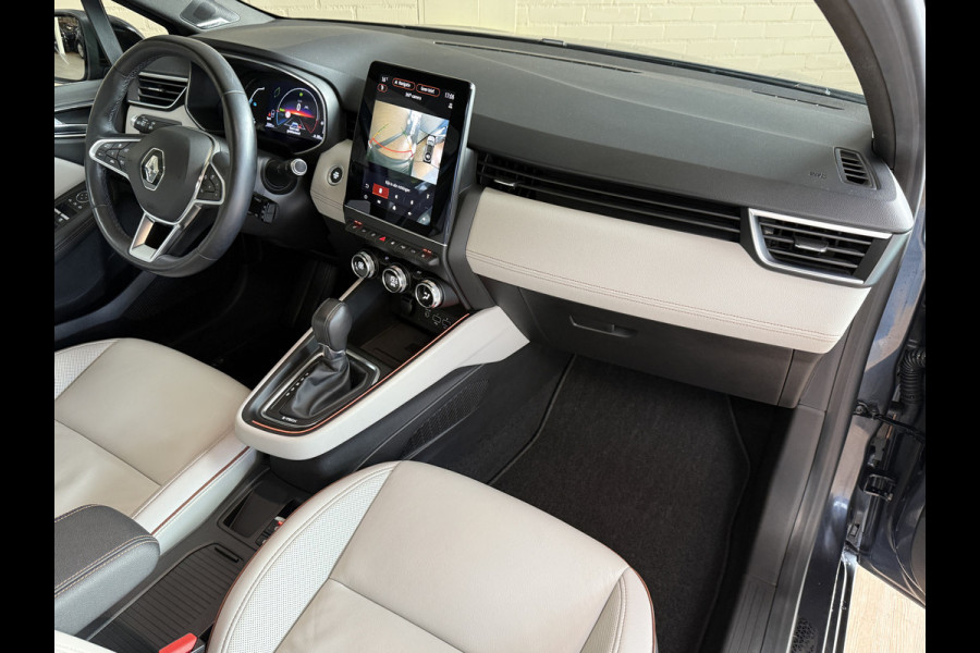 Renault Clio 1.6 E-Tech 140 Initiale Paris | VERKOCHT! Groot Navi | Leer | Bose | 360 | ACC | Blindspot | Volledig Dealer onderhouden!