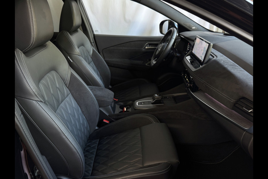 Nissan QASHQAI 1.3 MHEV 160PK TEKNA PLUS BOSE 20''LMV LEER ALCANTARA PANO MASSAGE BOSE STOEL/STUUR/RUIT VERW MATRIX.LED ELEK.KLEP HEADUP 20''LM 03/2025