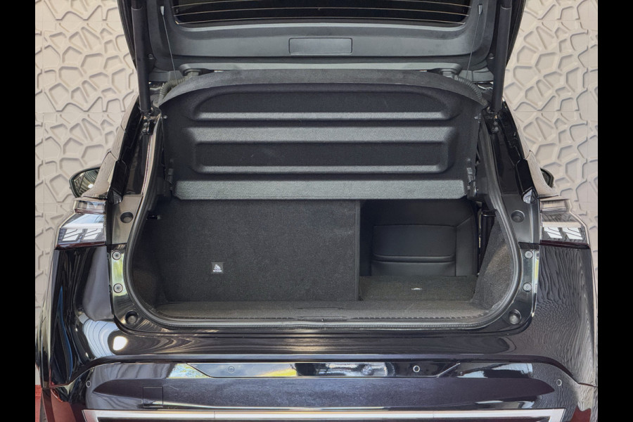 Nissan QASHQAI 1.3 MHEV 160PK TEKNA PLUS BOSE 20''LMV LEER ALCANTARA PANO MASSAGE BOSE STOEL/STUUR/RUIT VERW MATRIX.LED ELEK.KLEP HEADUP 20''LM 03/2025