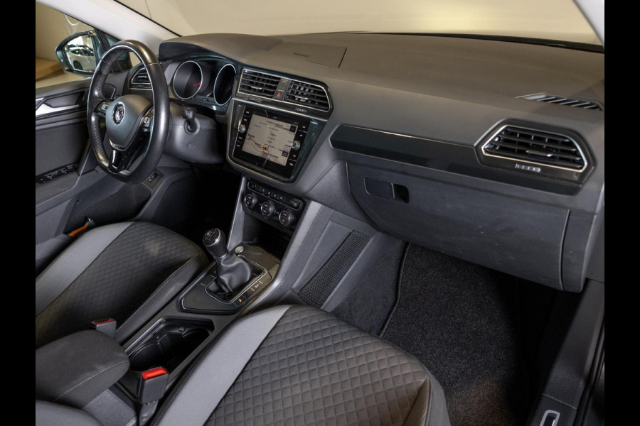 Volkswagen Tiguan 1.4 TSI ACT Comfortline Business / 150pk / Trekhaak / Keyless / Adaptieve cruise control /