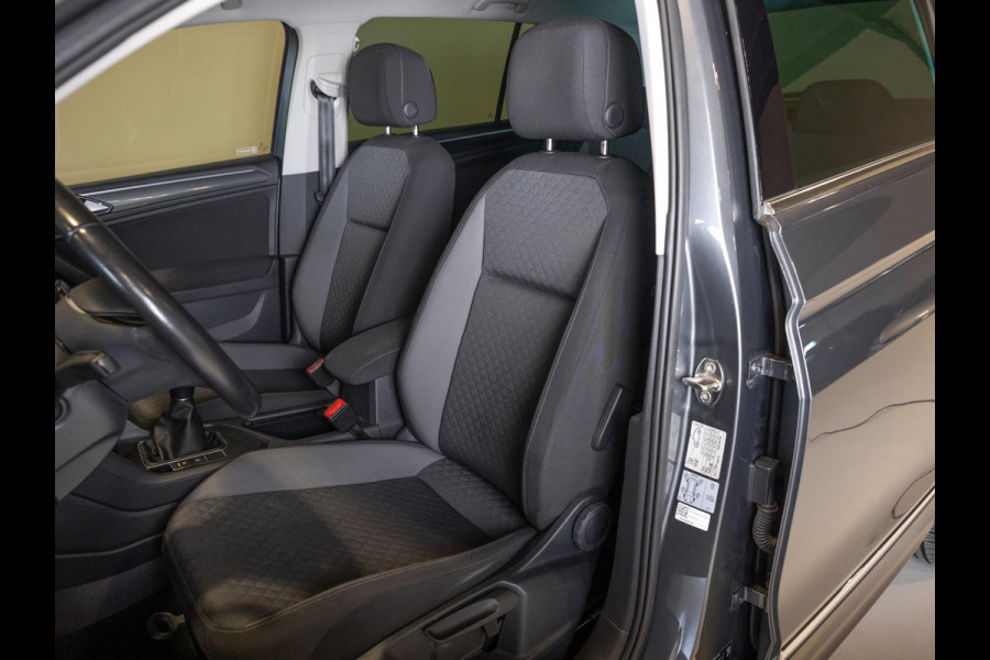 Volkswagen Tiguan 1.4 TSI ACT Comfortline Business / 150pk / Trekhaak / Keyless / Adaptieve cruise control /