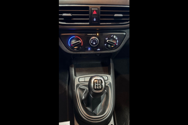 Hyundai i10 1.0 Comfort 5-zits | Airco | Cruise Control | DAB | Apple Carplay/Android Auto Hyundai i10 1.0 Comfort 5-zits | Airco | Cruise Control | DAB | Apple Carplay/Android Auto