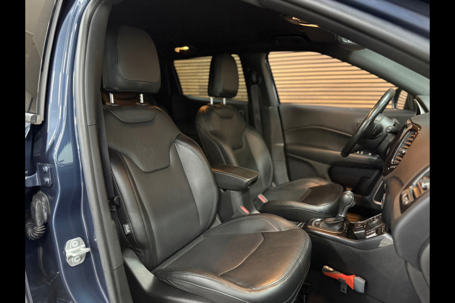 Jeep Compass 4xe 240 Plug-in Hybrid Electric S | Alpine | 19' inch | Leder | Trekhaak | LED Jeep Compass 4xe 240 Plug-in Hybrid Electric S | Alpine | 19' inch | Leder | Trekhaak | LED