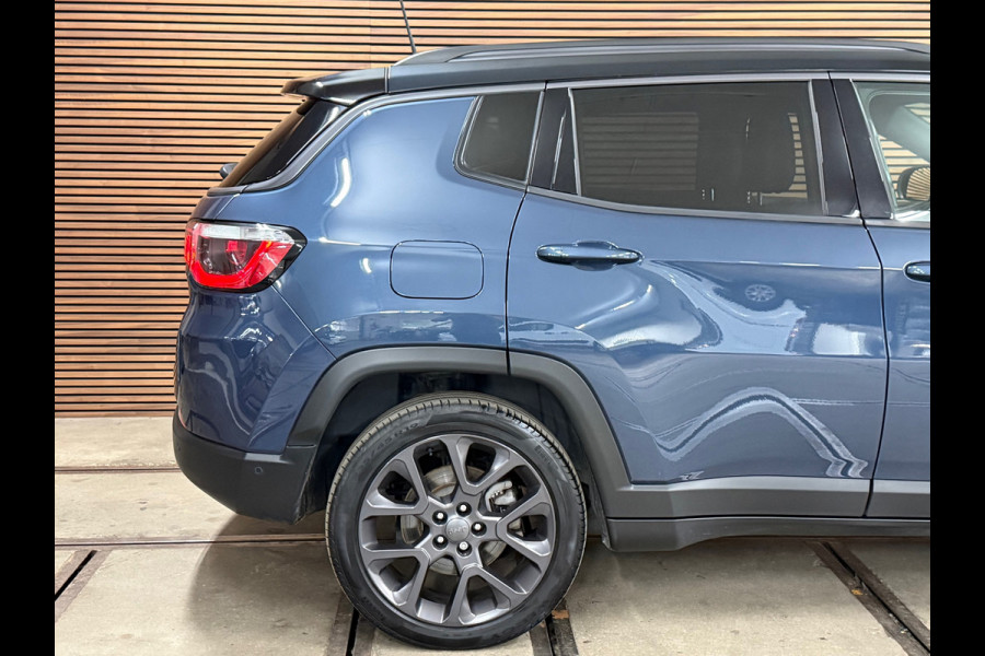 Jeep Compass 4xe 240 Plug-in Hybrid Electric S | Alpine | 19' inch | Leder | Trekhaak | LED Jeep Compass 4xe 240 Plug-in Hybrid Electric S | Alpine | 19' inch | Leder | Trekhaak | LED
