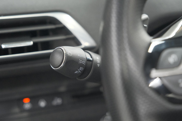 Peugeot 3008 1.6 PureTech 180 GT | Panoramadak | Adaptieve Cruise Control | Elektrische Kofferklep | Pack Leder