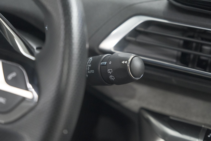 Peugeot 3008 1.6 PureTech 180 GT | Panoramadak | Adaptieve Cruise Control | Elektrische Kofferklep | Pack Leder