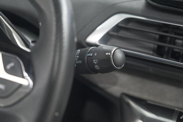Peugeot 3008 1.6 PureTech 180 GT | Panoramadak | Adaptieve Cruise Control | Elektrische Kofferklep | Pack Leder