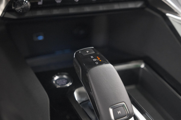 Peugeot 3008 1.6 PureTech 180 GT | Panoramadak | Adaptieve Cruise Control | Elektrische Kofferklep | Pack Leder