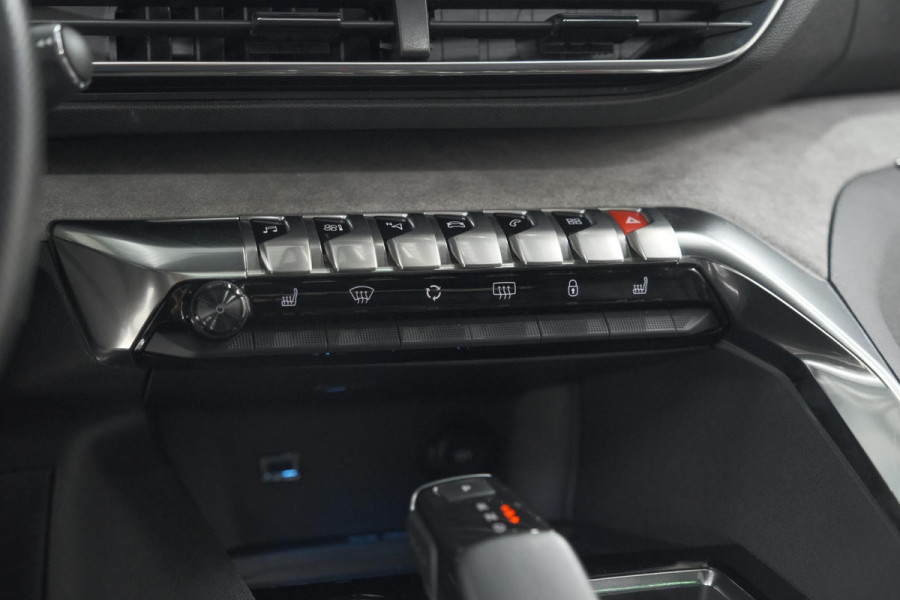 Peugeot 3008 1.6 PureTech 180 GT | Panoramadak | Adaptieve Cruise Control | Elektrische Kofferklep | Pack Leder