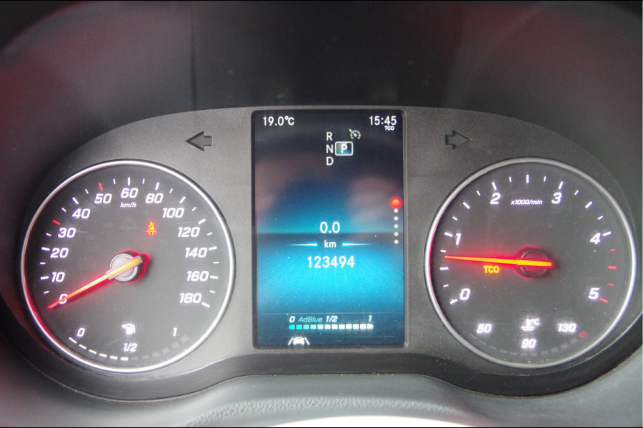 Mercedes-Benz Sprinter 519 3.0 CDI V6 L3 AUT. OPEN LAADBAK, 3.5T TREKHAAK, STANDKACHEL, CAMERA, MBUX 10'', LEDER STUUR, NAVI, CLIMA Mercedes-Benz Sprinter 519 3.0 CDI V6 L3 AUT. OPEN LAADBAK, 3.5T TREKHAAK, STANDKACHEL, CAMERA, MBUX 10'', LEDER STUUR, NAVI, CLIMA