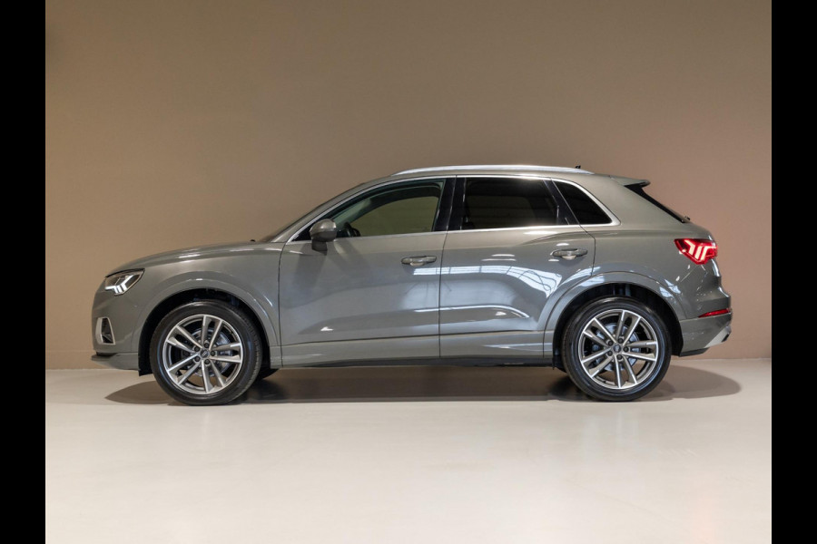 Audi Q3 35 TFSI Pro Line business / 150pk / Trekhaak / Stoelverwarming / Sfeerverlichting /