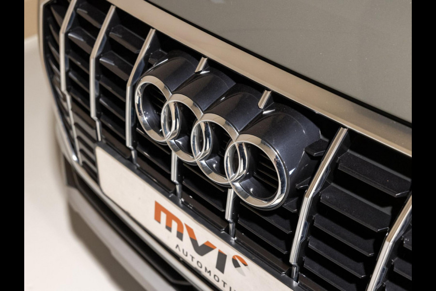 Audi Q3 35 TFSI Pro Line business / 150pk / Trekhaak / Stoelverwarming / Sfeerverlichting /