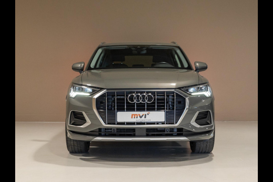 Audi Q3 35 TFSI Pro Line business / 150pk / Trekhaak / Stoelverwarming / Sfeerverlichting /