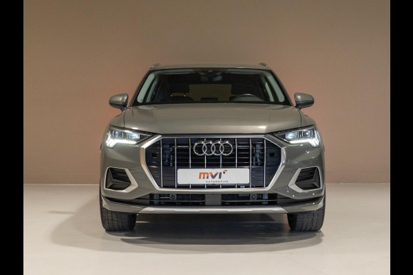 Audi Q3 35 TFSI Pro Line business / 150pk / Trekhaak / Stoelverwarming / Sfeerverlichting /