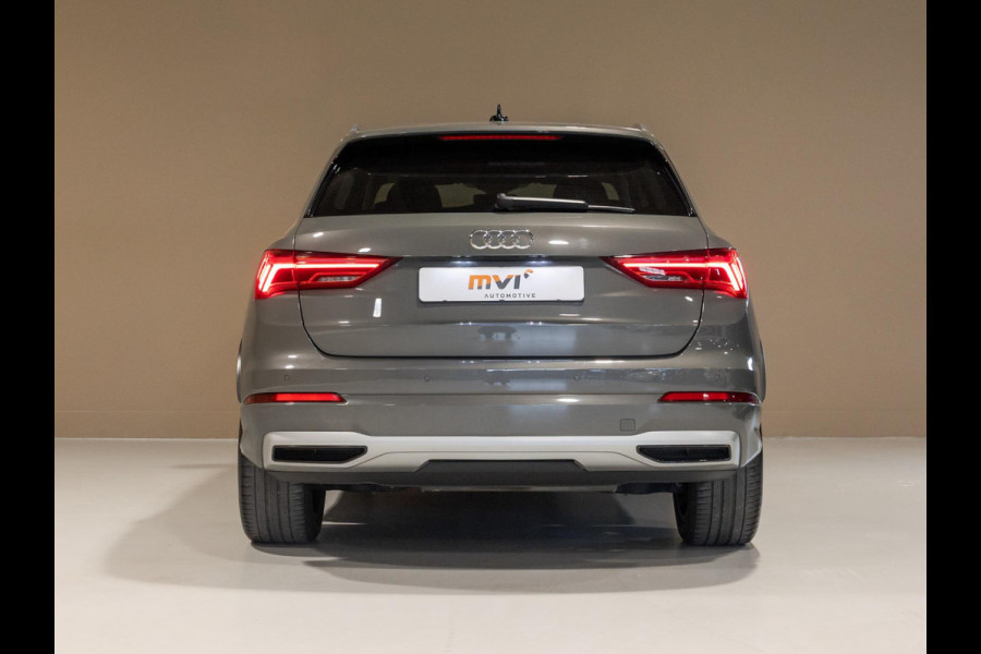 Audi Q3 35 TFSI Pro Line business / 150pk / Trekhaak / Stoelverwarming / Sfeerverlichting /
