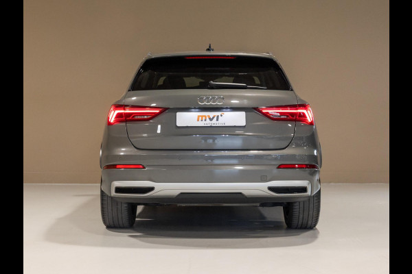 Audi Q3 35 TFSI Pro Line business / 150pk / Trekhaak / Stoelverwarming / Sfeerverlichting /