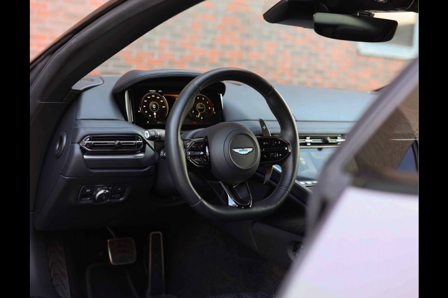 Aston Martin DB12 4.0 V8 Aston Martin DB12 4.0 V8
