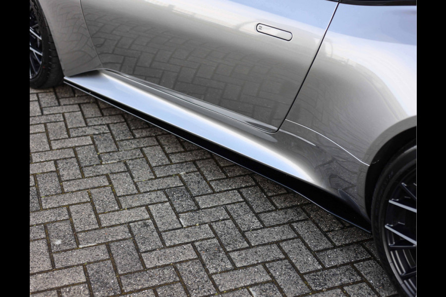 Aston Martin DB12 4.0 V8 Aston Martin DB12 4.0 V8