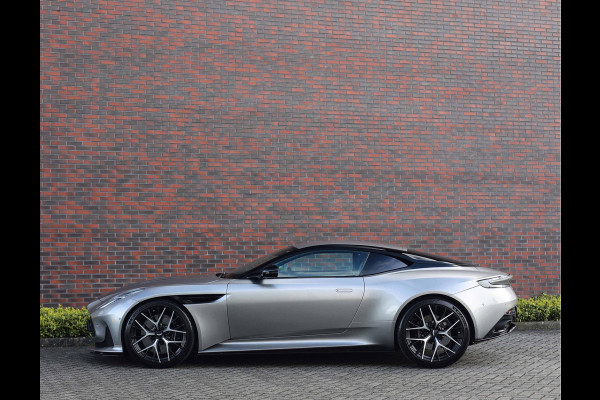 Aston Martin DB12 4.0 V8 Aston Martin DB12 4.0 V8