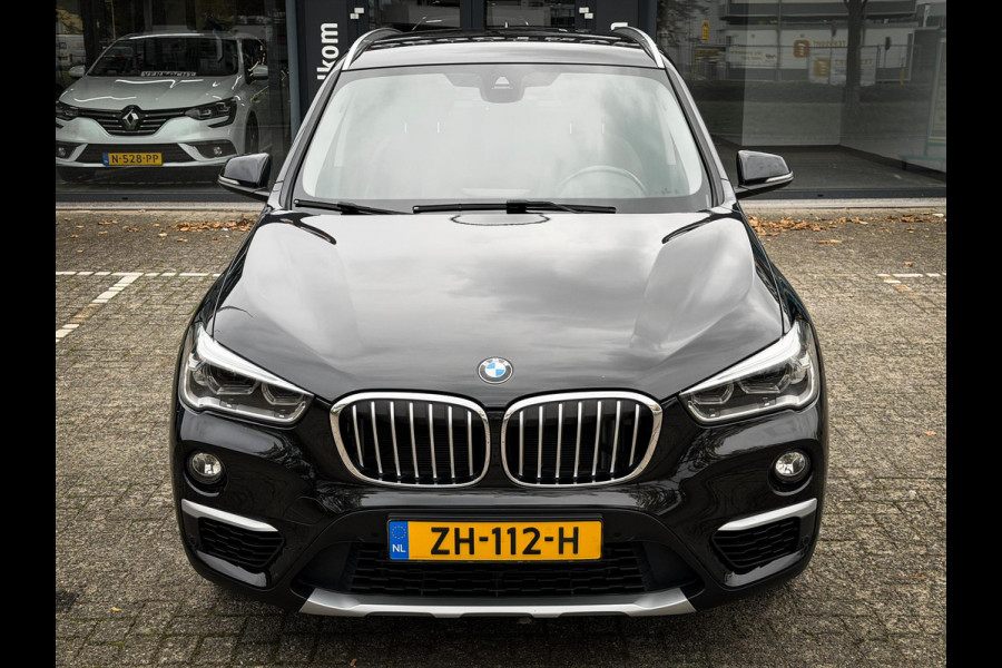 BMW X1 sDrive20i Orange Edition III Orig NL|LED|Navi plus|Camera|Elek a klep|Leer|HUD BMW X1 sDrive20i Orange Edition III Orig NL|LED|Navi plus|Camera|Elek a klep|Leer|HUD