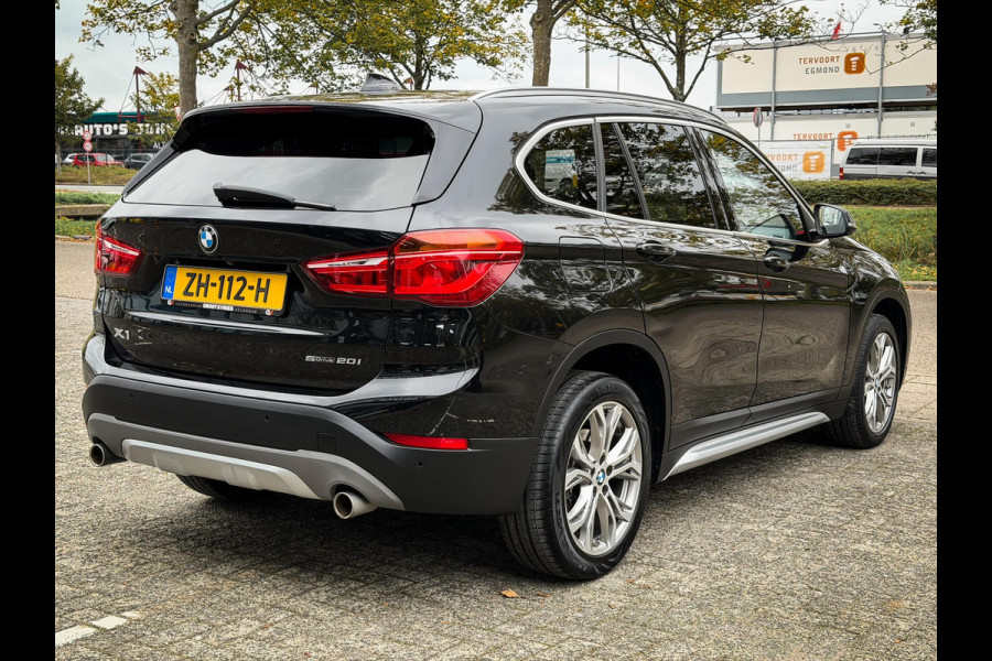 BMW X1 sDrive20i Orange Edition III Orig NL|LED|Navi plus|Camera|Elek a klep|Leer|HUD BMW X1 sDrive20i Orange Edition III Orig NL|LED|Navi plus|Camera|Elek a klep|Leer|HUD