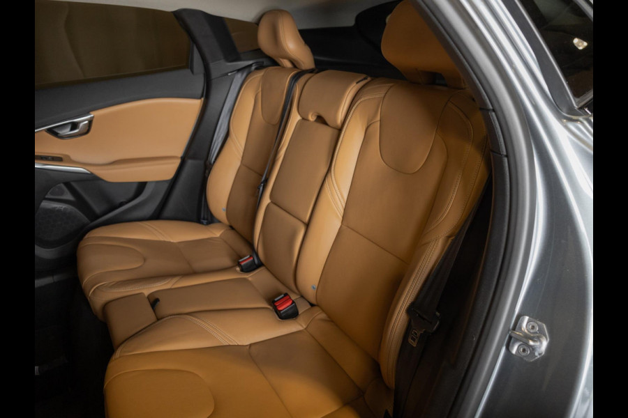 Volvo V40 Cross Country 1.5 T3 Polar+ Luxury / 152pk / Panorama dak / Leder / Achteruitrij camera /