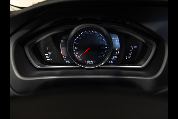 Volvo V40 Cross Country 1.5 T3 Polar+ Luxury / 152pk / Panorama dak / Leder / Achteruitrij camera /