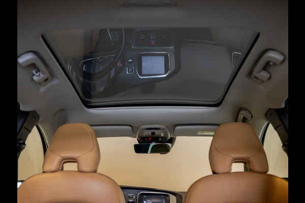 Volvo V40 Cross Country 1.5 T3 Polar+ Luxury / 152pk / Panorama dak / Leder / Achteruitrij camera /