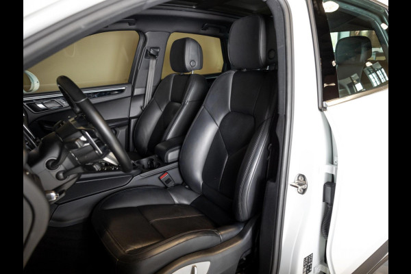 Porsche Macan 3.0 S / 340pk / Panorama dak / Trekhaak / Stoelverwarming /